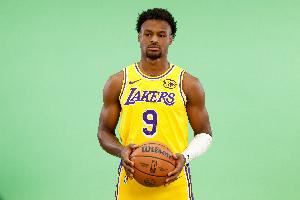 媒体人：布朗尼是NBA垃圾时间里绝对的GOAT 当之无愧